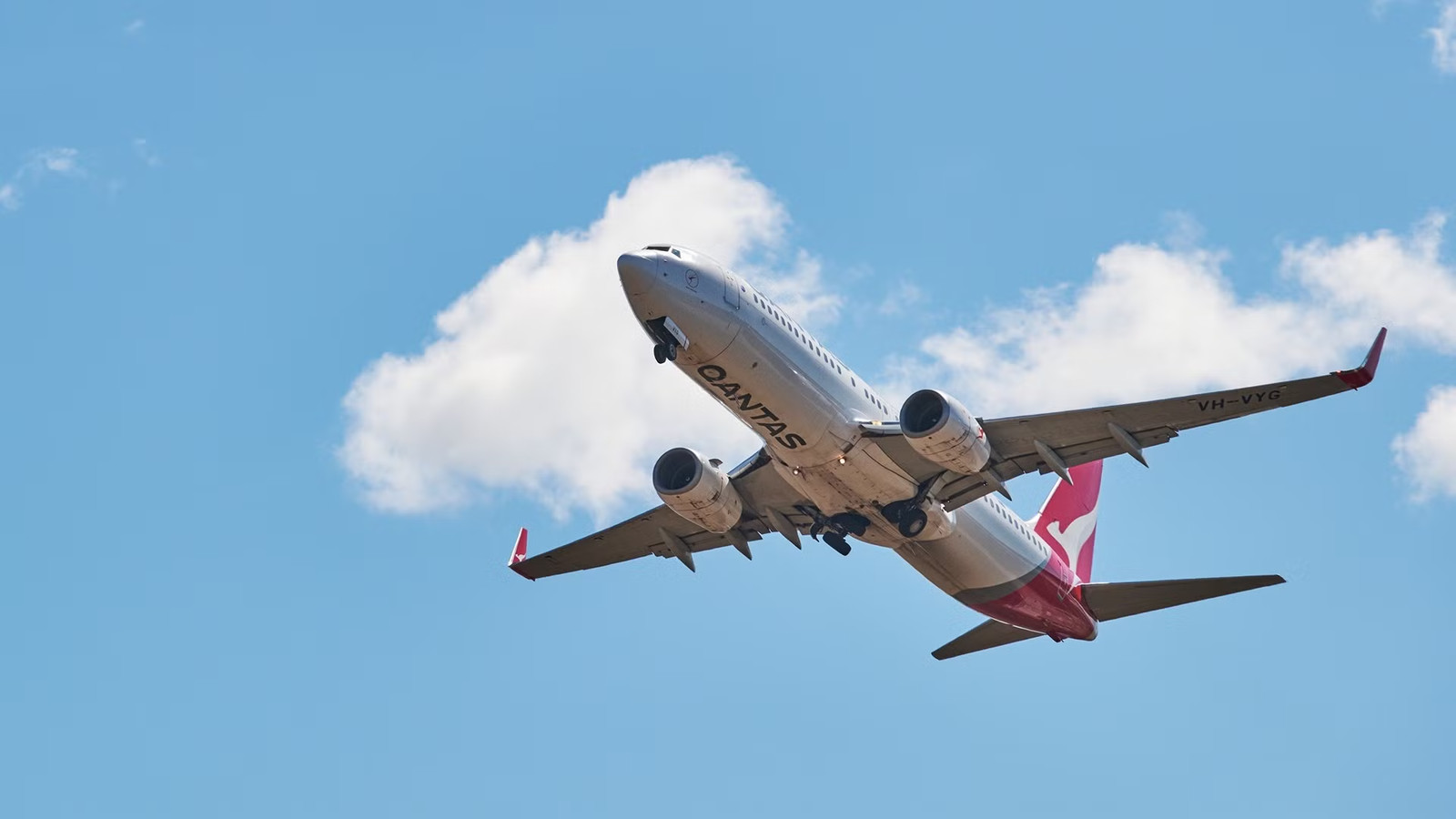 Qantas Taxiway Near-Miss Marks Sydney’s 4th Close Call Incident In A Month, ATSB Investigates
