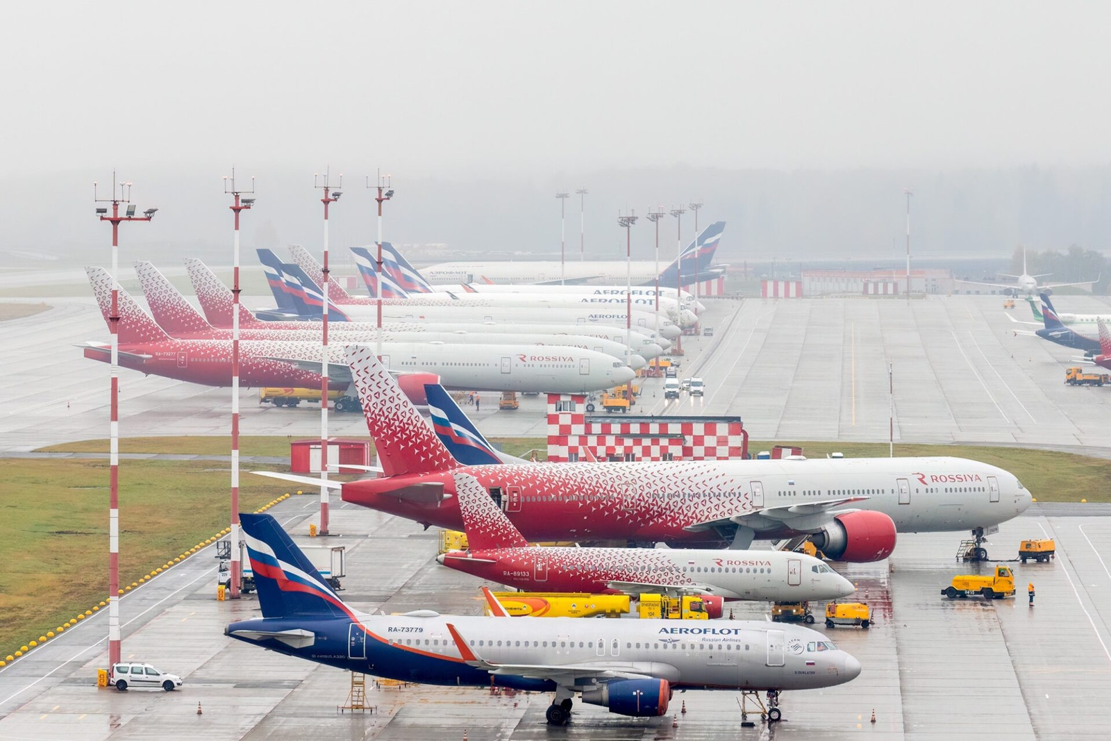 Zelenskyy warns airlines ‘safe days in Russia’s skies are over’