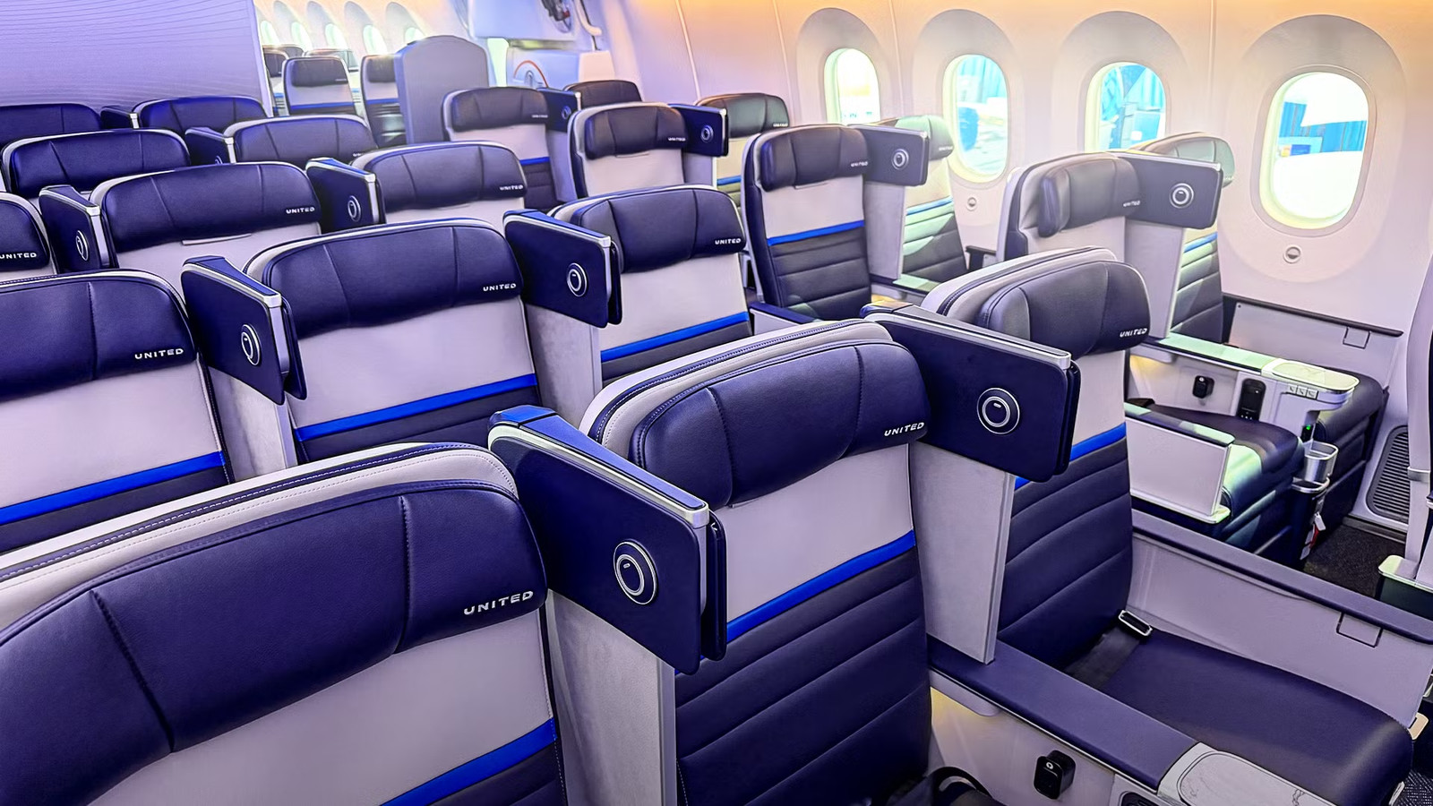 Premium Economy Isn't Always Worth It. Here's When Extra Legroom Wins