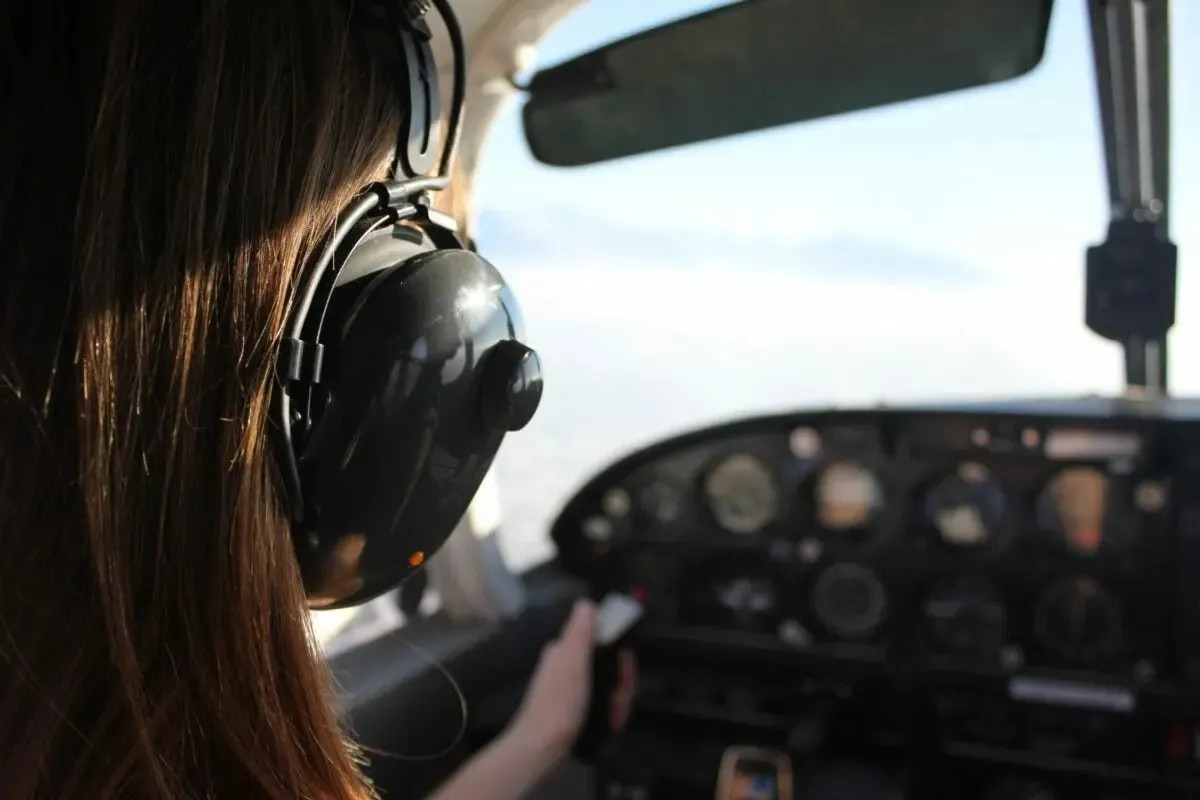 Survey: 3 in 4 European Pilots Report Sleeping on Duty