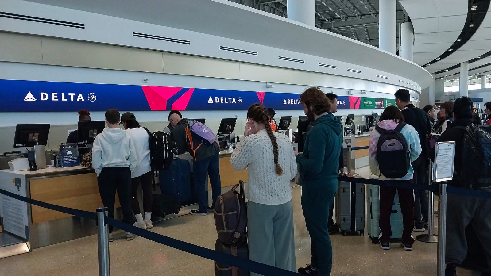 Airlines Race To Adopt AI 'Surveillance Pricing' That Could Kill Off Cheap Seats
