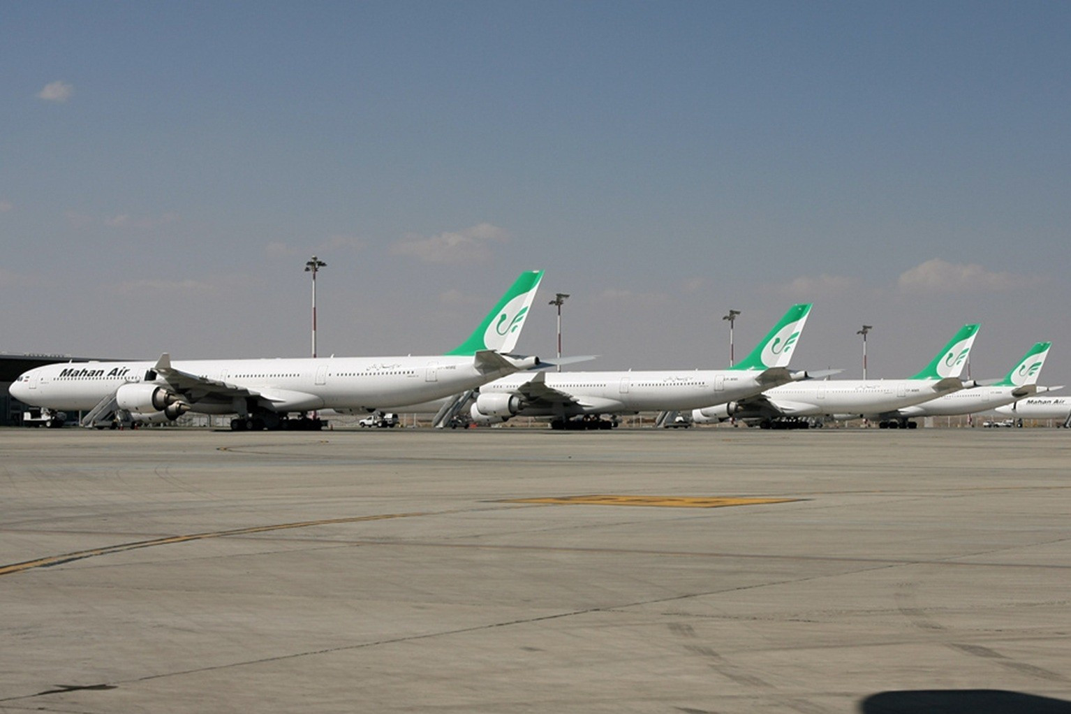 US considers sanctions on airlines and aircraft lessors over Iran ties