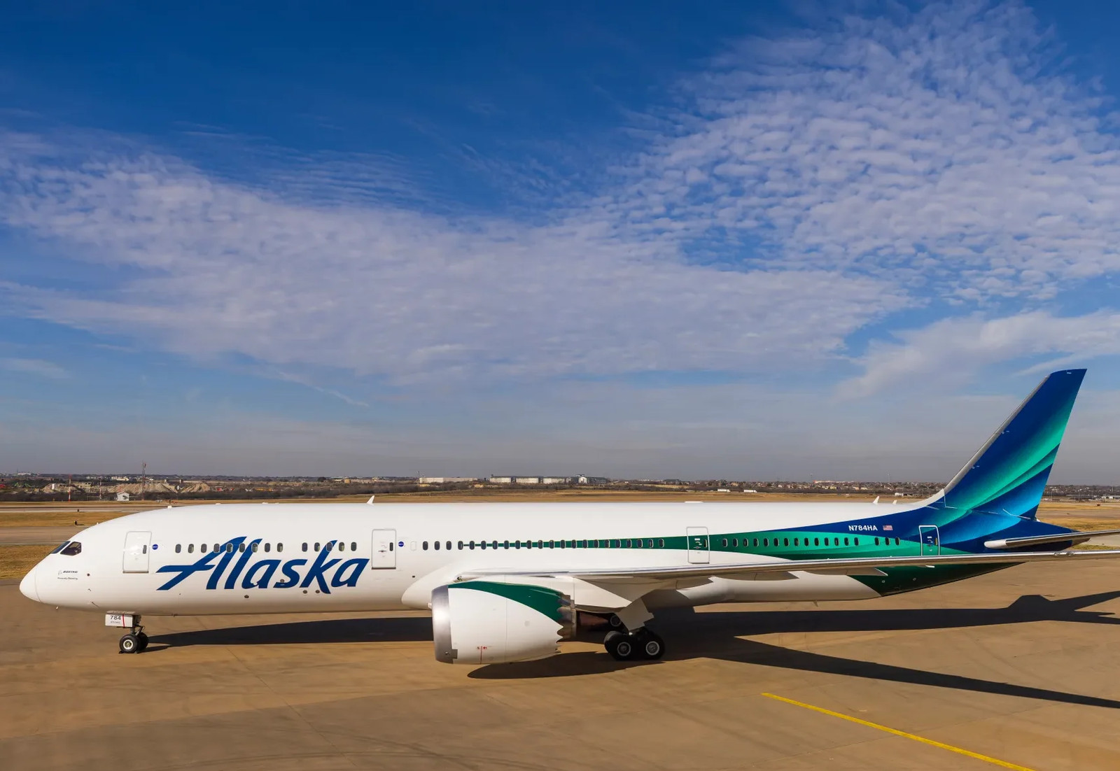 Alaska plans 8 more intercontinental routes, new joint ventures