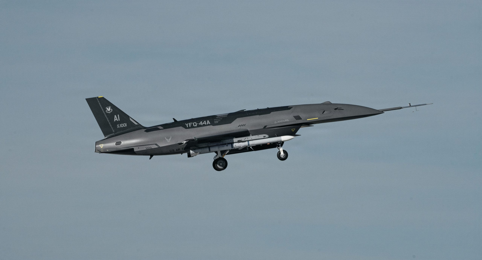 Anduril integrating additional weapons onto FQ-44 uncrewed fighter