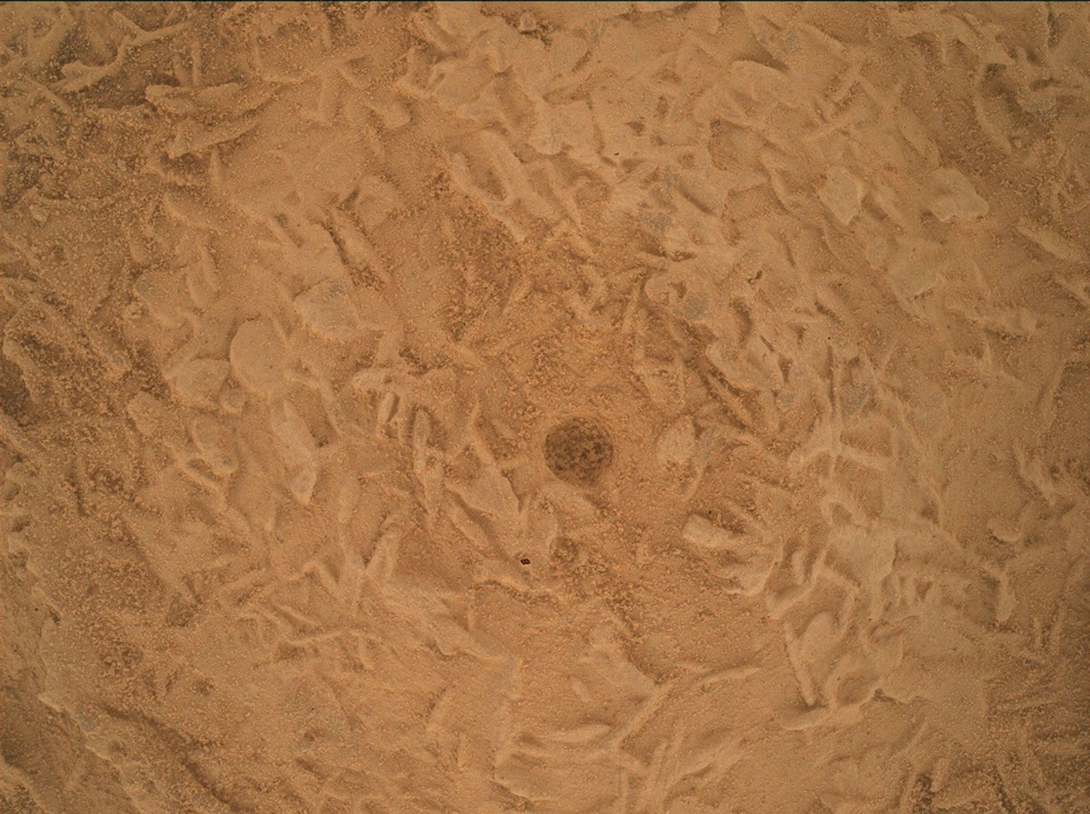 Curiosity Blog, Sols 5016–5021: Fantastic Minerals and How To Detect Them