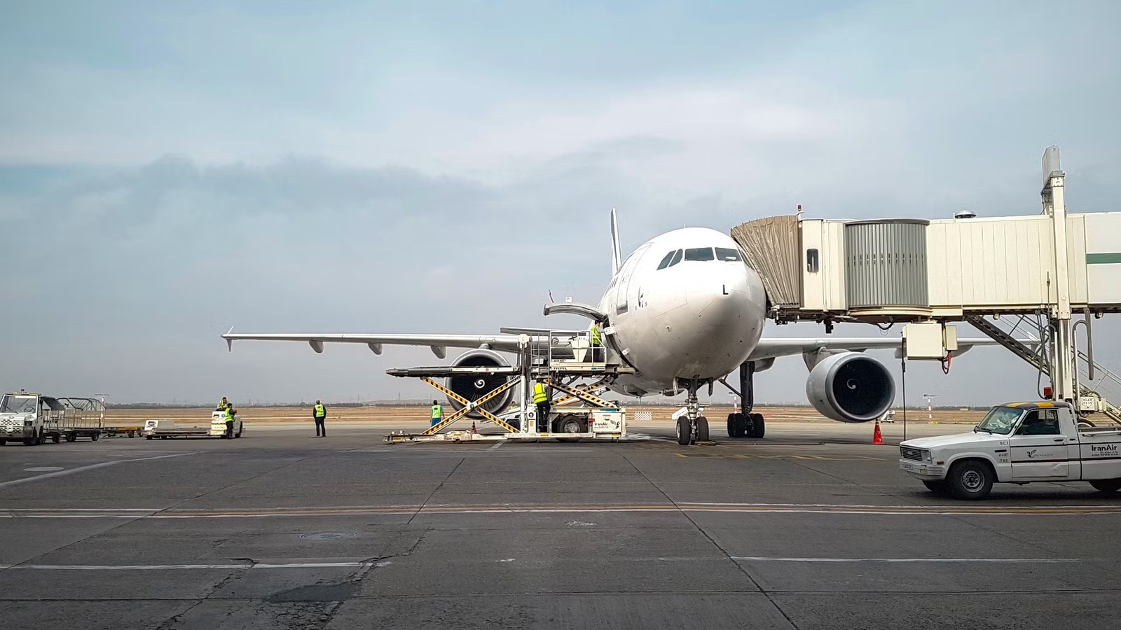 US Threatens Foreign Airports: Refuel This Country's Planes & Lose Dollars