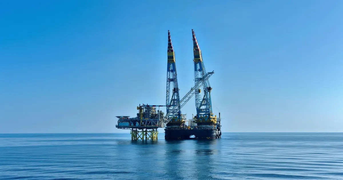 Romanian F-16 fires cannon at sea drone near Black Sea gas platform