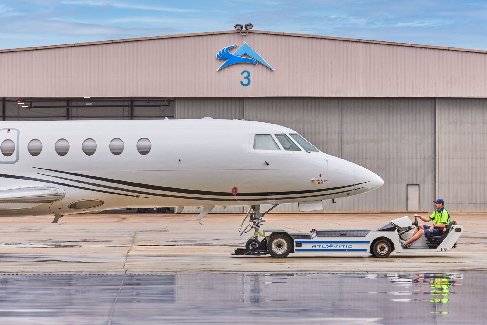 Apollo buys major stake in Atlantic Aviation as FBO chain nears $10B valuation