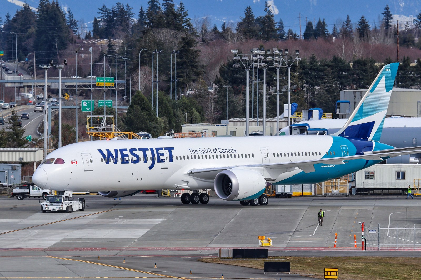 WestJet Flight Attendants Issue 72-Hour Strike Warning