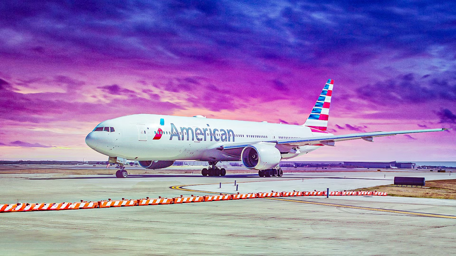 "Only 2 Potties": American Airlines 777 Diverts After Toilets Fail On 11-Hour Transatlantic Flight
