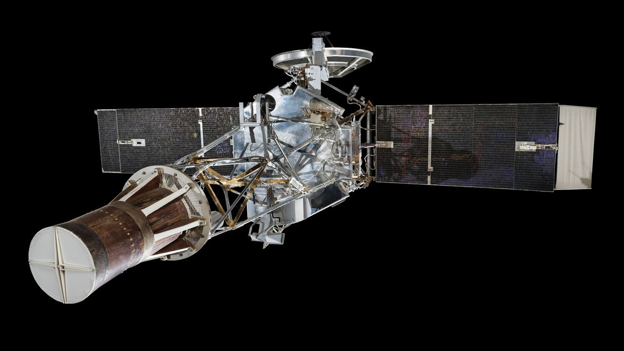 On this day in space! Aug. 27, 1962: NASA launches Mariner 2 to Venus for ambitious flyby
