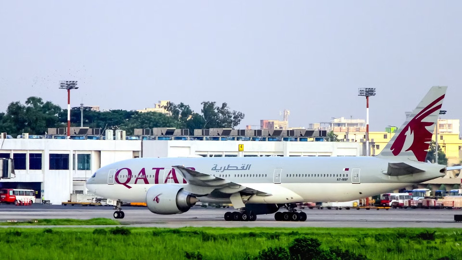 Why Qatar Airways Announced Then Abruptly Scrapped 1st Nonstop Las Vegas Flights