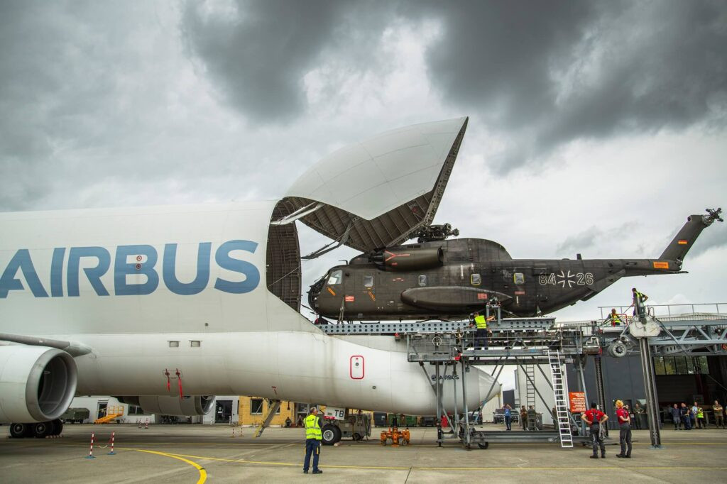 Europe weighs modernizing Antonov An-124 or building its own C-17 successor