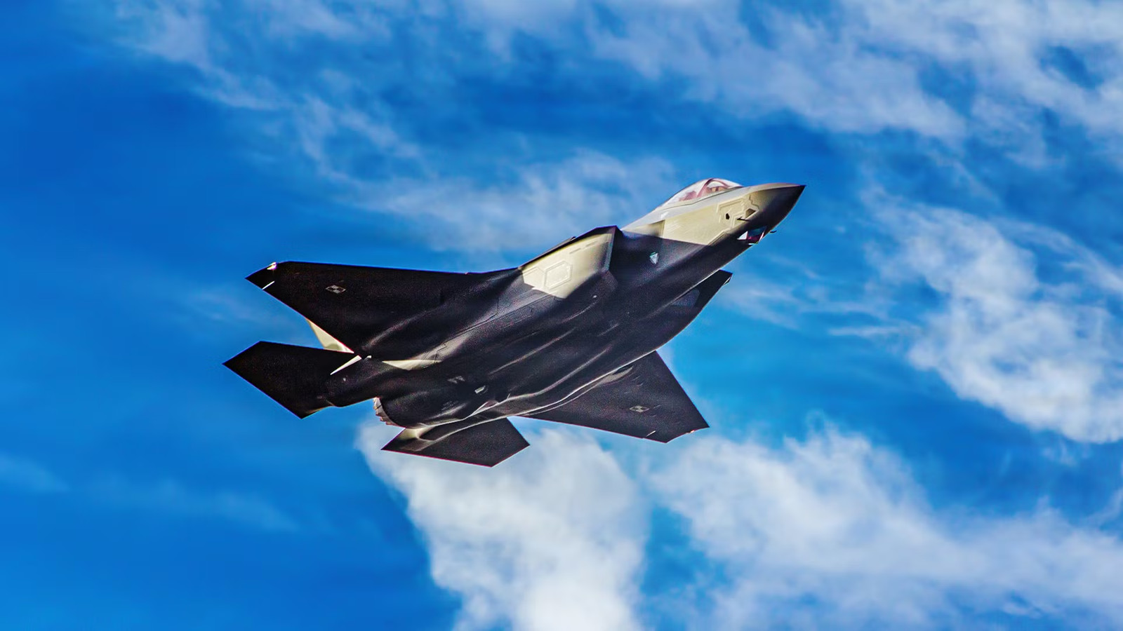 The Real Reason Why F-35 Operators Can't Restore Their Own Jets' Stealth Alone
