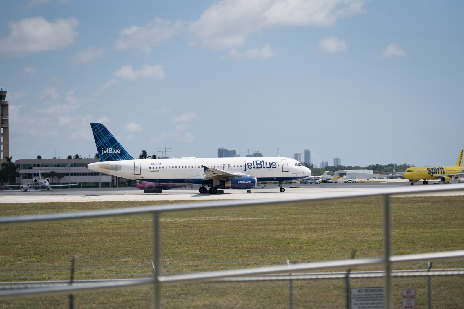 Man Charged With Sneaking Onto Parked JetBlue Aircraft