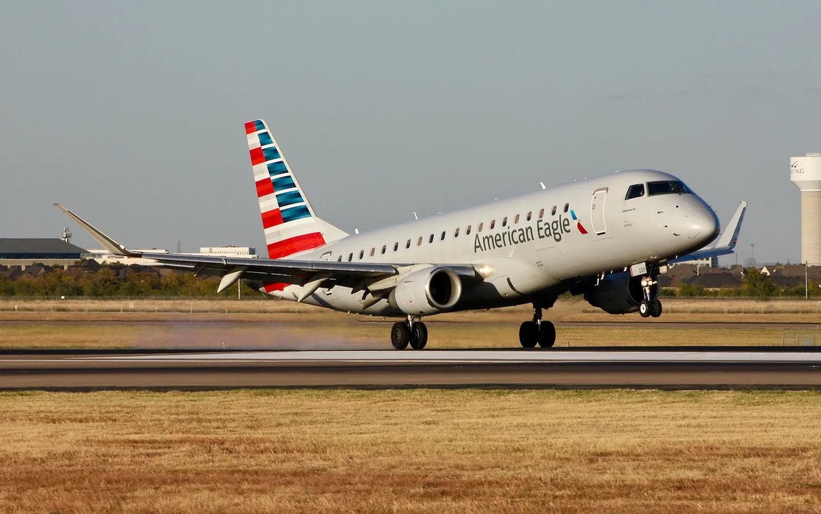 American Sets Date for Return to Caracas
