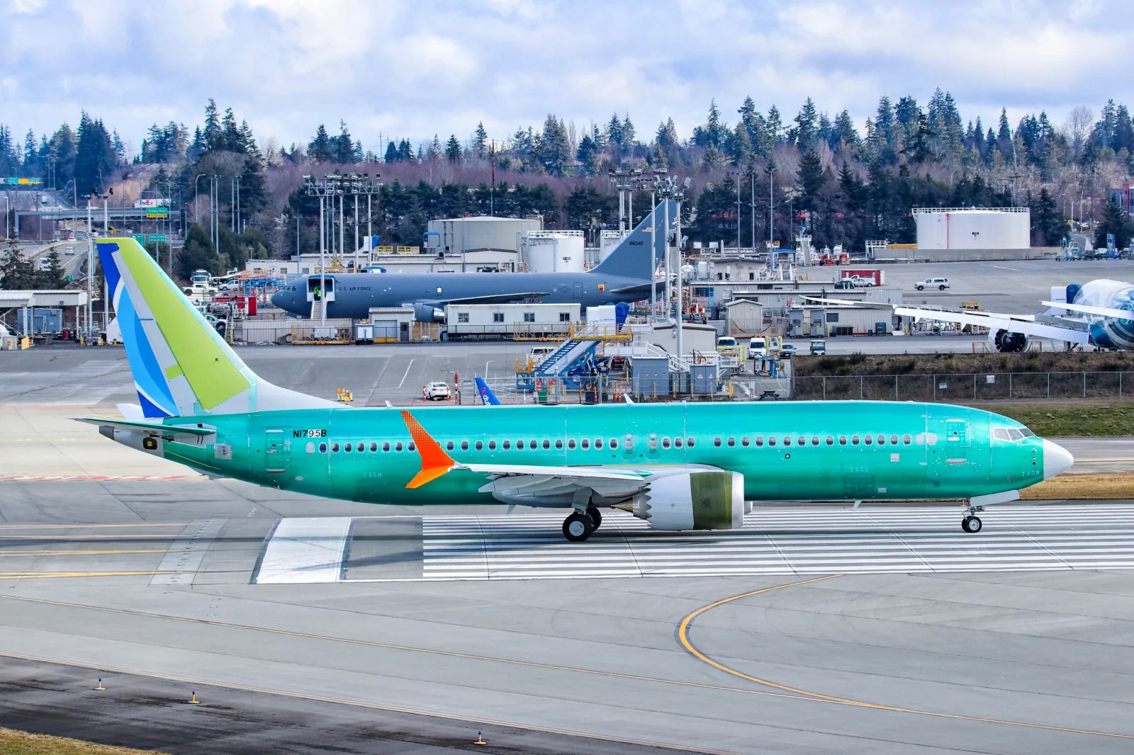 Trump Praises ‘Genius’ Boeing After Thwarted 737 Hijacking