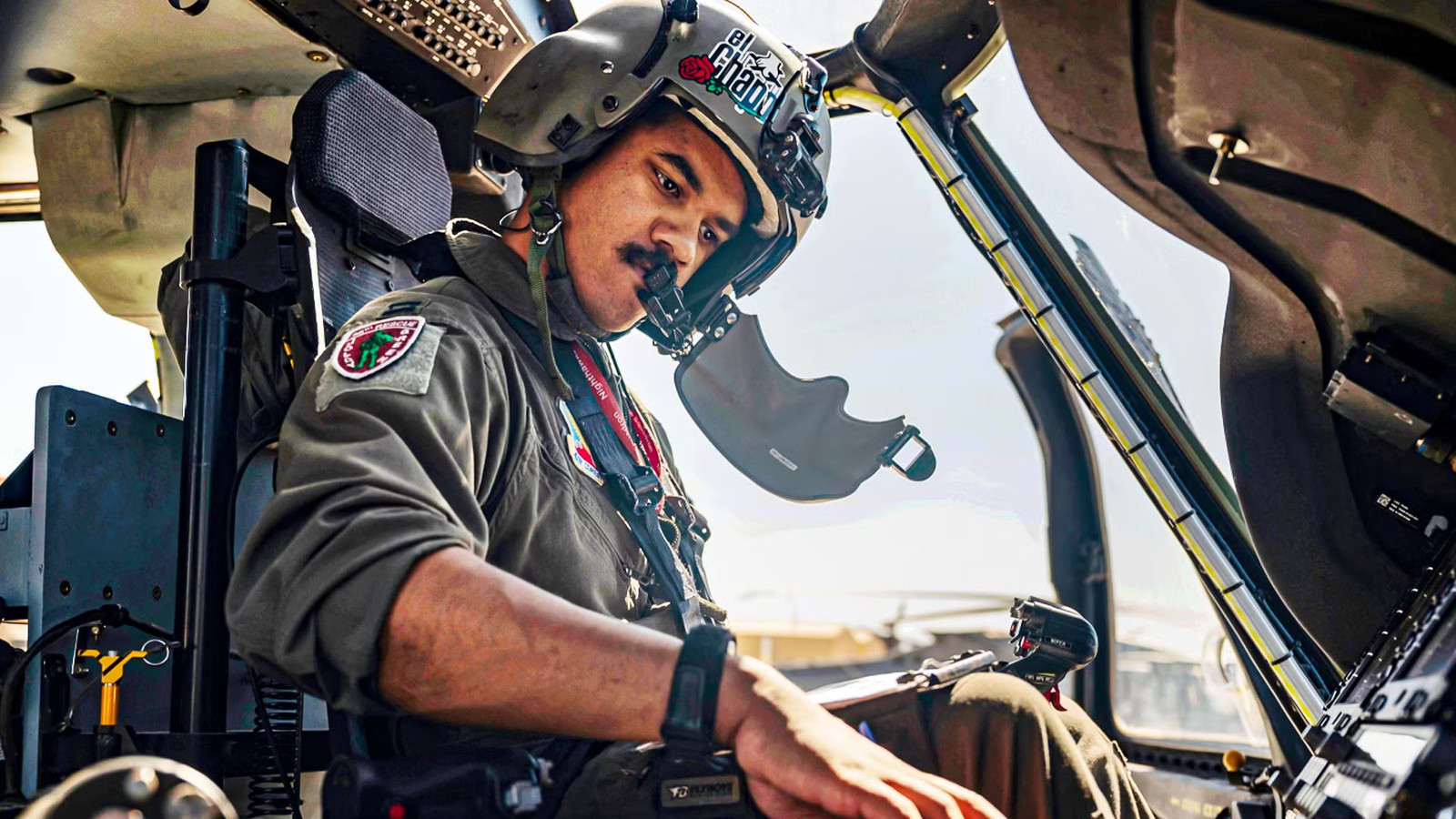 How Much Do US Air Force Fighter Pilots Make Compared To Commercial Airline Pilots?