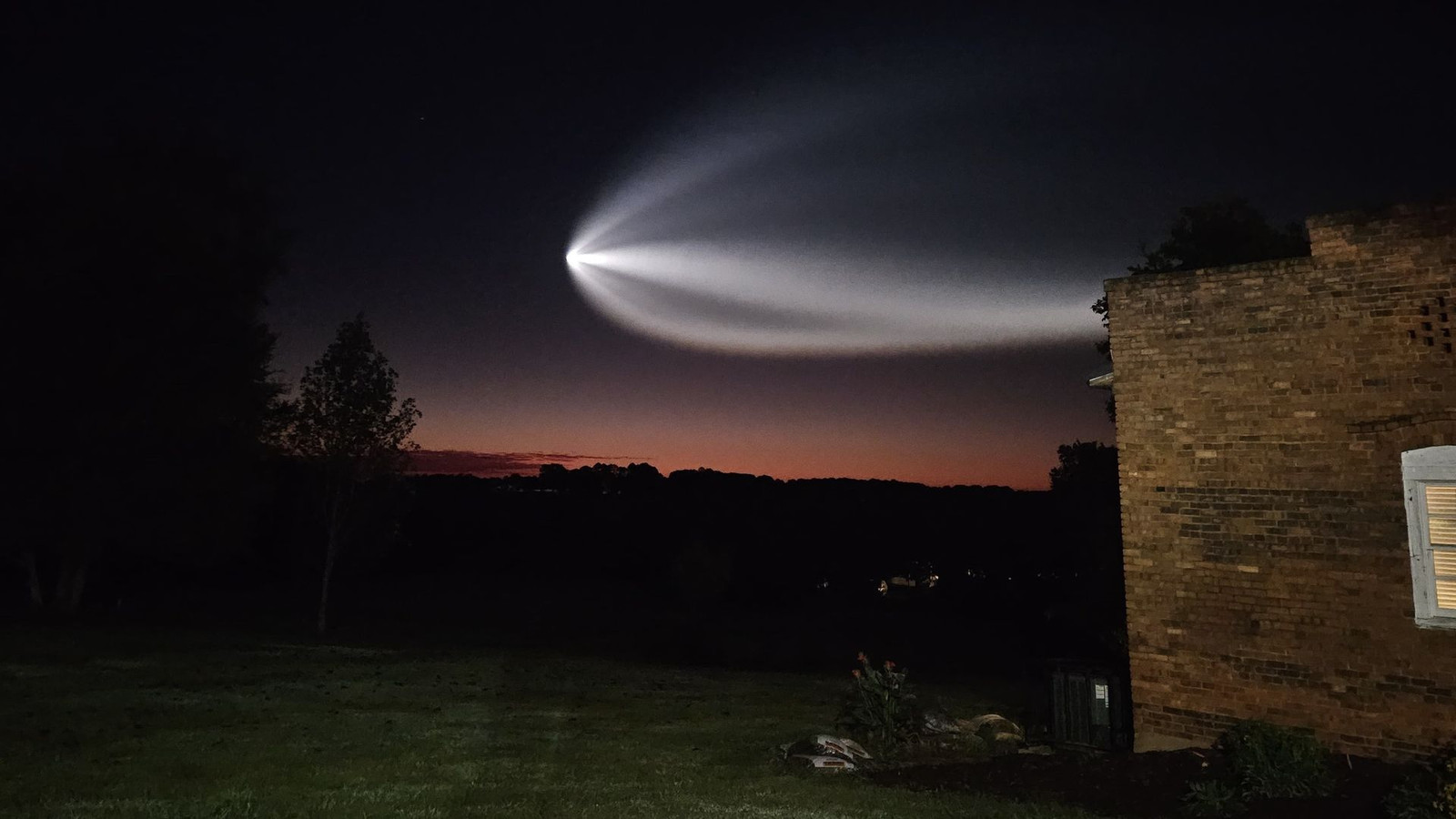 SpaceX rocket launch creates incredible 'space jellyfish' visible throughout US East Coast (photos)