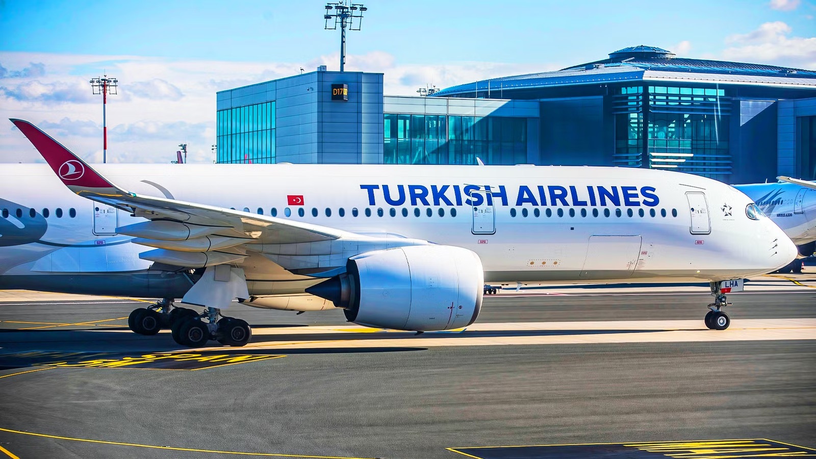 Why No Engine Other Than One Can Power Airbus' Most Fuel-Efficient Widebody