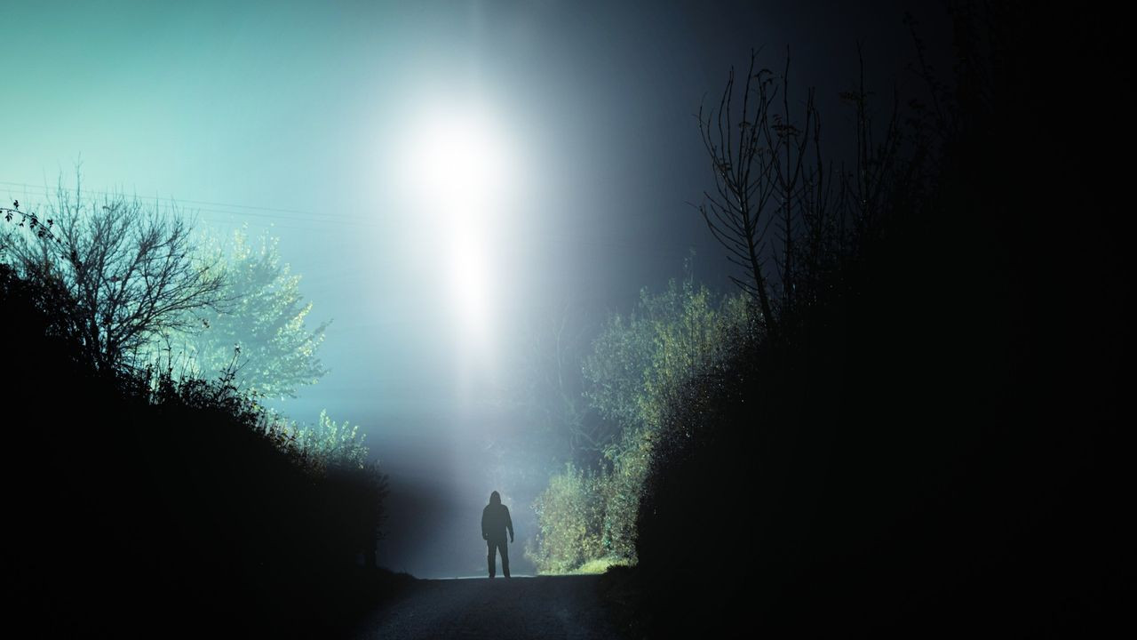 'We Want to Believe' book explores the reality of UFOs: 'It's always going to be more likely that someone is wrong about what they saw' (interview)