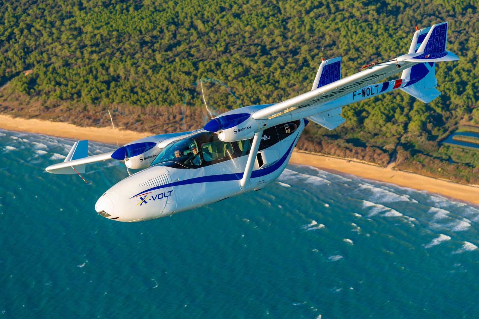 Ex-Volt: Aura Aero flies defunct rival’s hybrid-electric demonstrator under new name