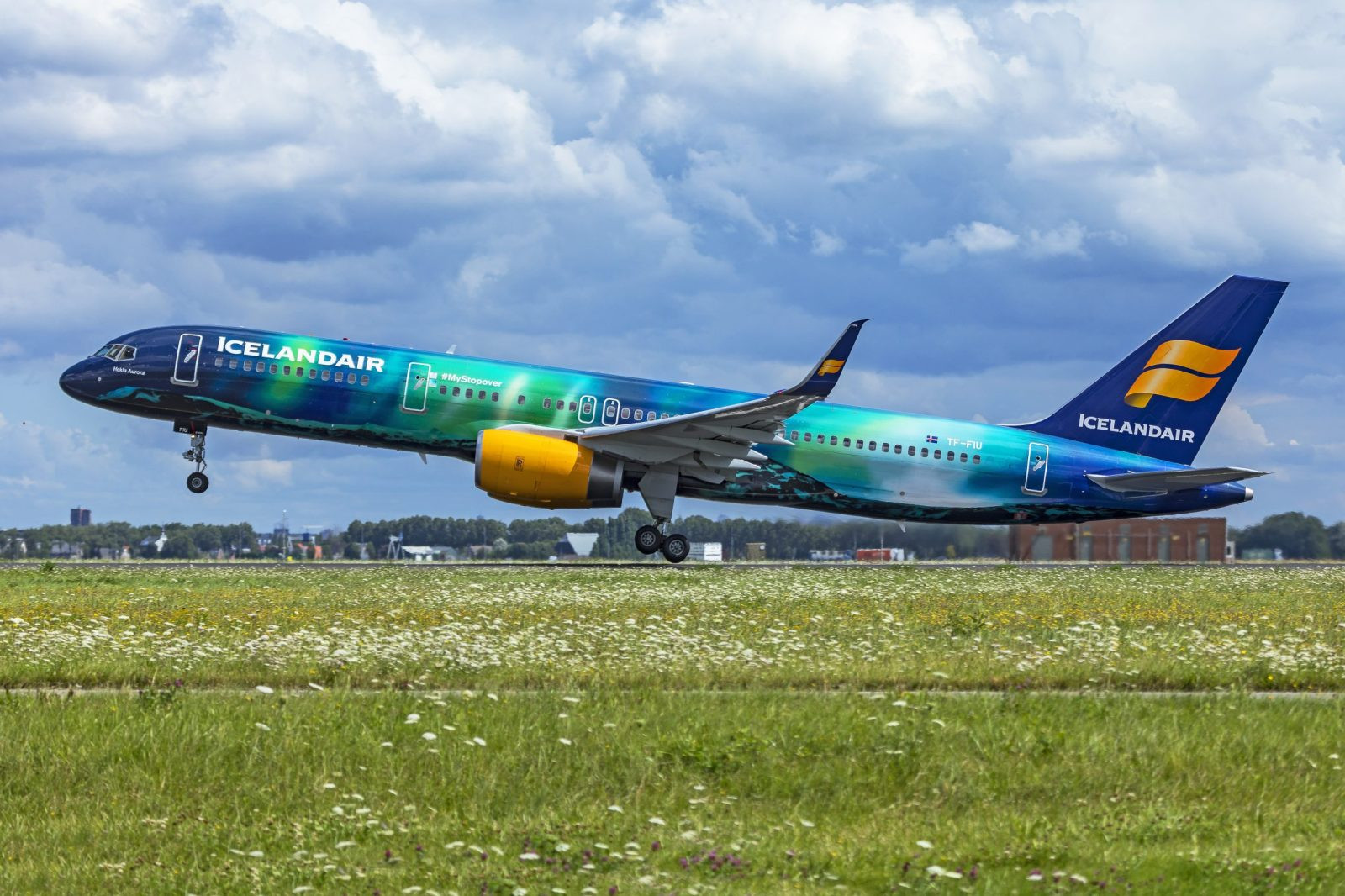 Aviationtag Turns Icelandair’s Northern Lights Livery Into Collectibles