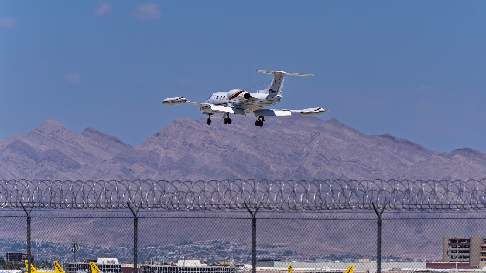Las Vegas Airport Kept Landing Jets Despite A Drone Flying Over An Active Runway