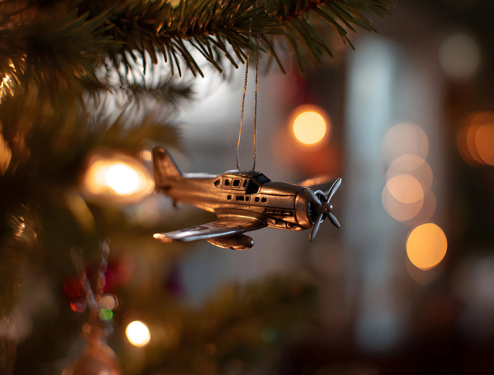 FLYING Magazine Launches The FLYING Gift List