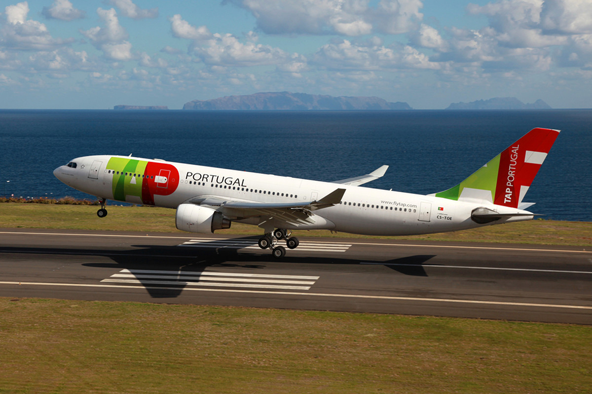 Air France-KLM and Lufthansa Group submit final bids for TAP Air Portugal
