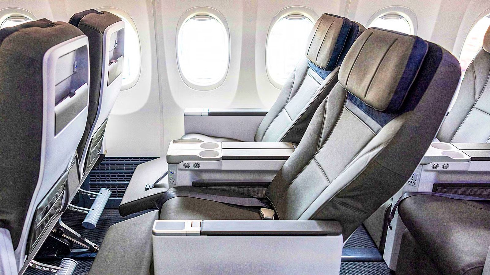 How The Boeing 737's Seating Configuration Differs Across US Airlines In 2026