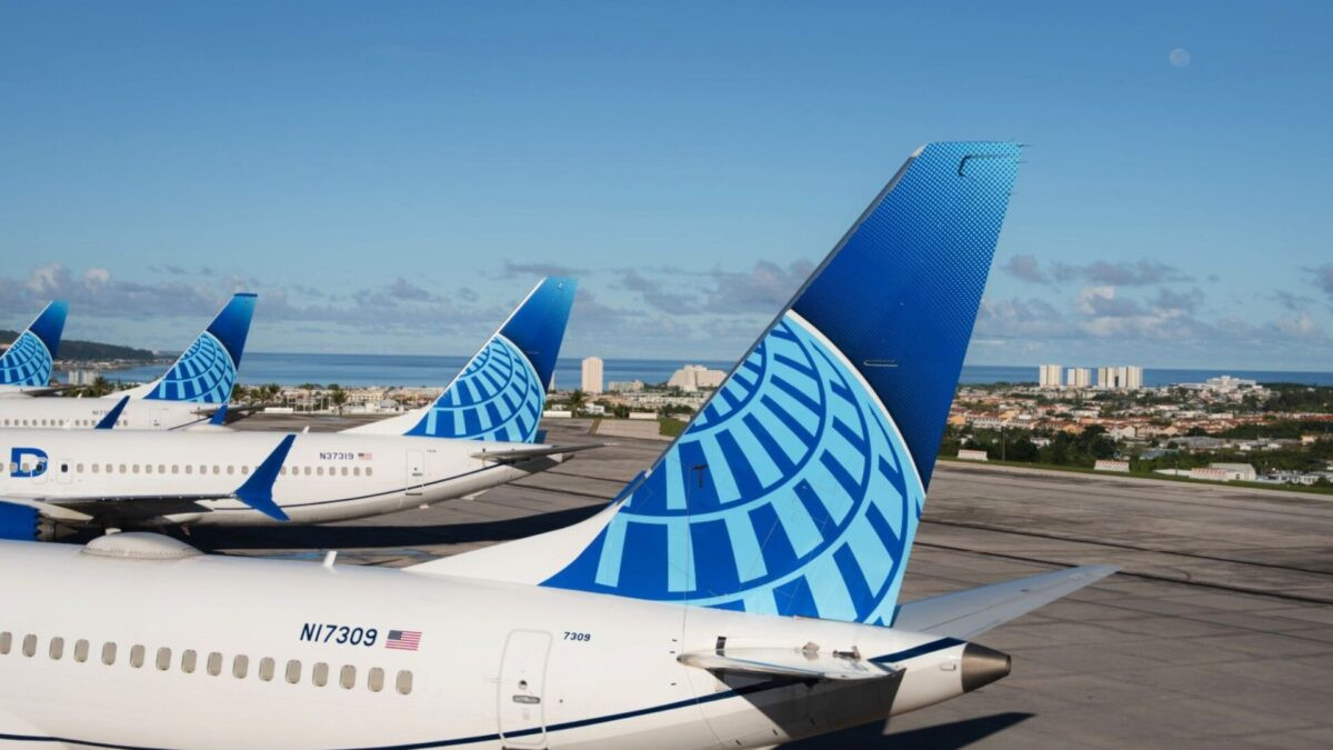 United begins Starlink rollout on 737 MAX 8 fleet, starting with Guam-based jets