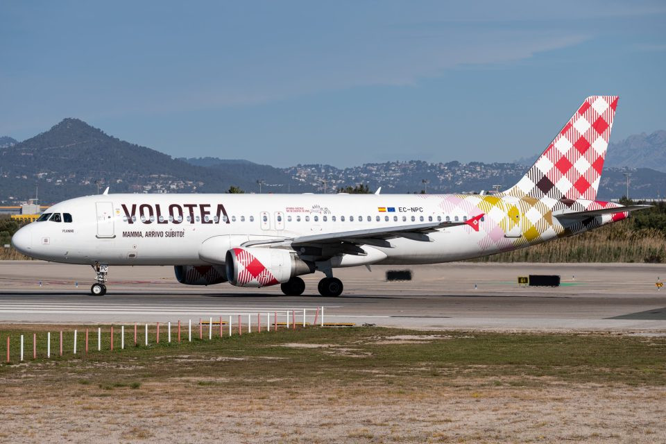 Volotea trims fleet by up to 14 aircraft and cuts jobs as it battles high fuel costs