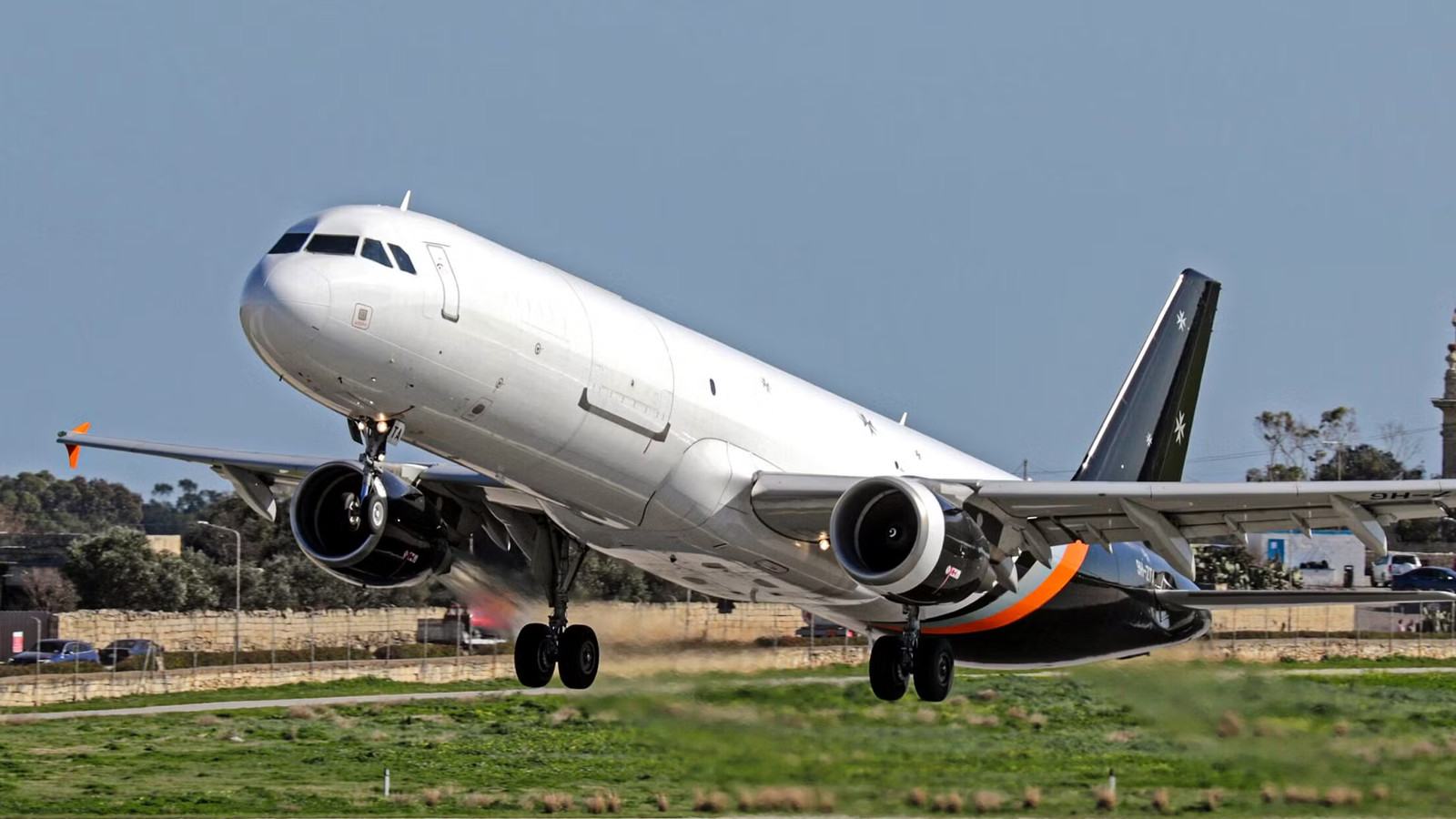 The Passenger-To-Freighter Boom Quietly Reshaping Air Cargo In 2026