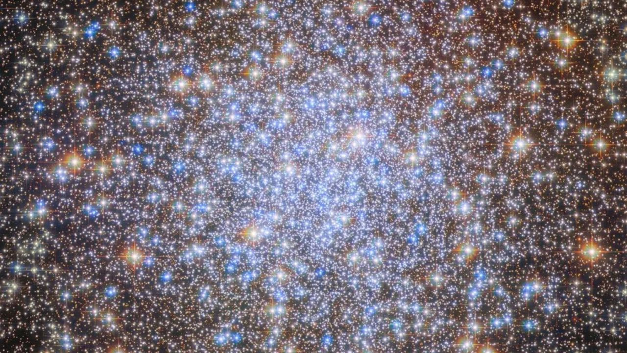 Ancient stars dazzle in a celestial chandelier | Space photo of the day for Aug. 21, 2026