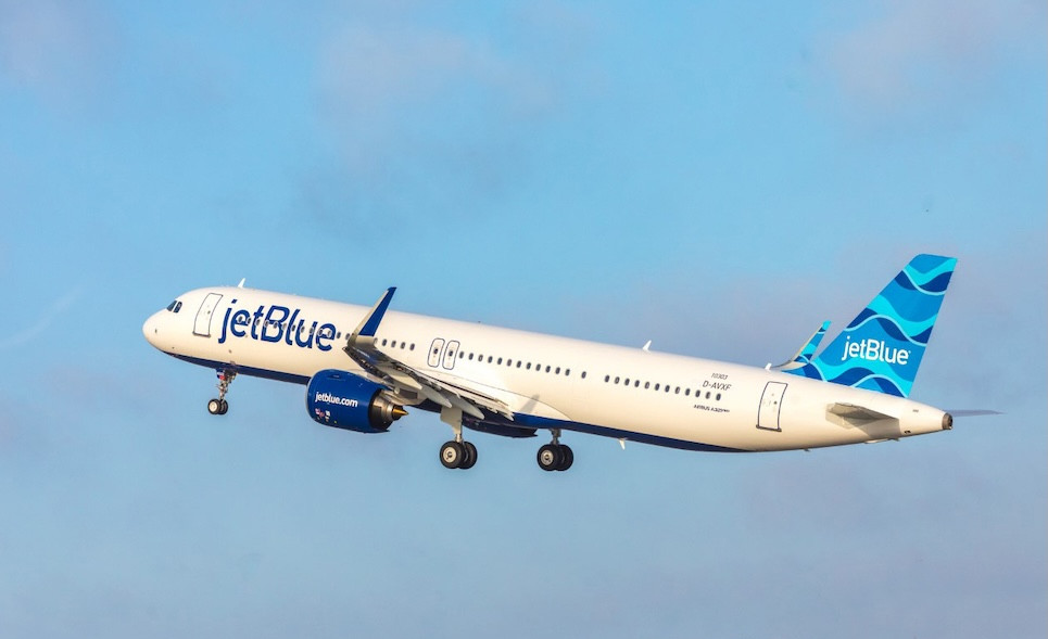 Two JetBlue board members resign as Carl Icahn cuts stake