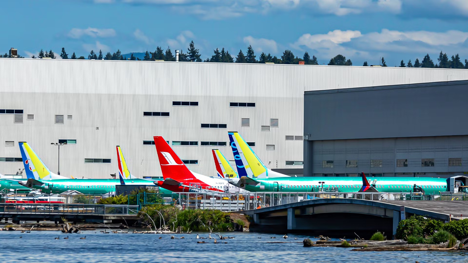 Here's How Many 737 MAX Jets Boeing Builds Per Month In 2026