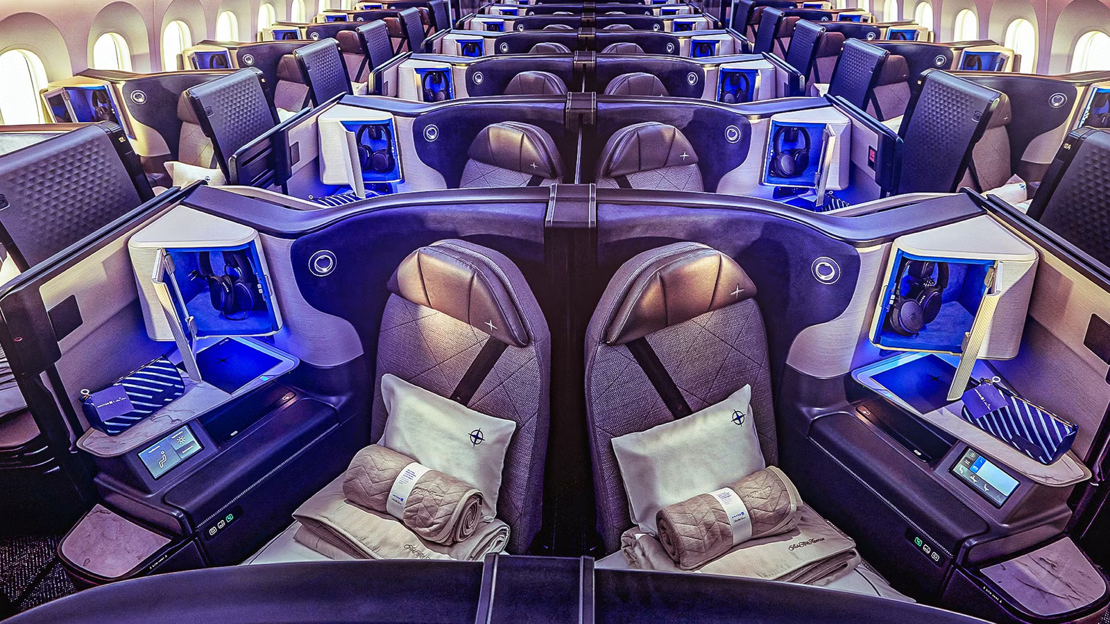 Flying Business Class For The 1st Time? Here's What The Crew Is Noticing About You