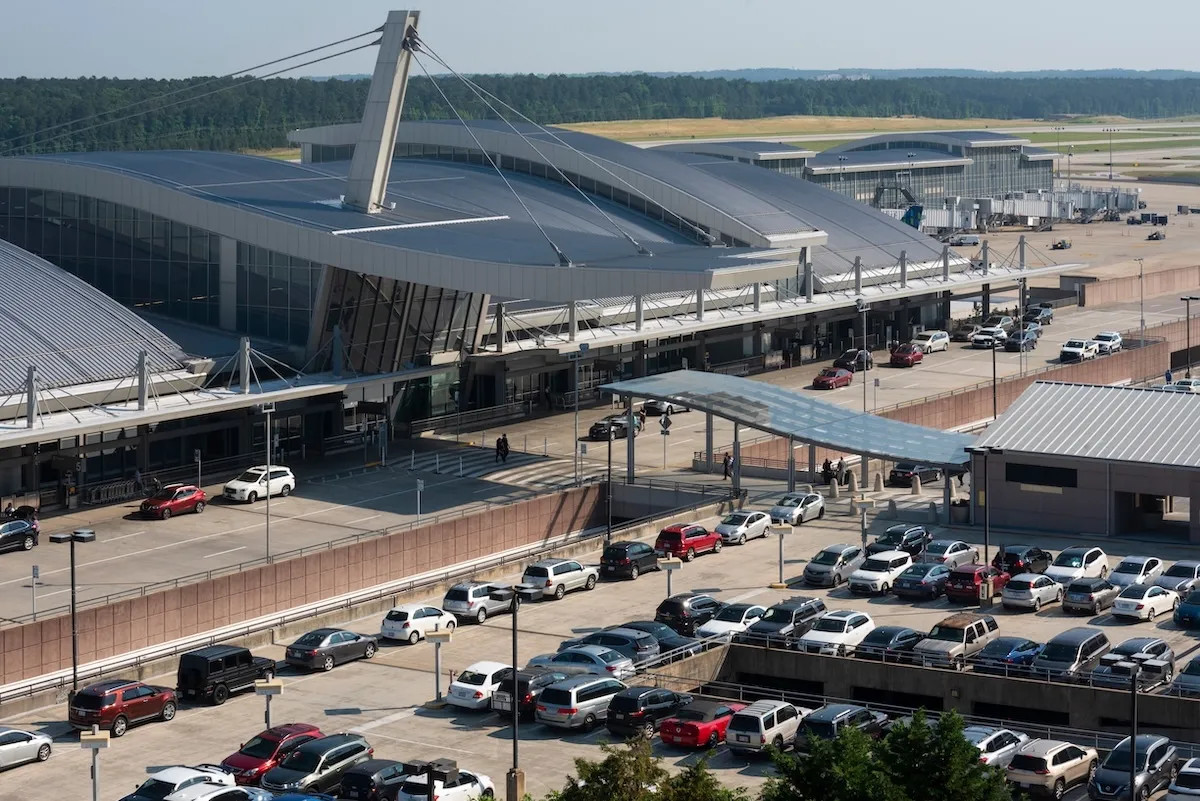 Damaged Fiber Line Delays Flights at Raleigh-Durham