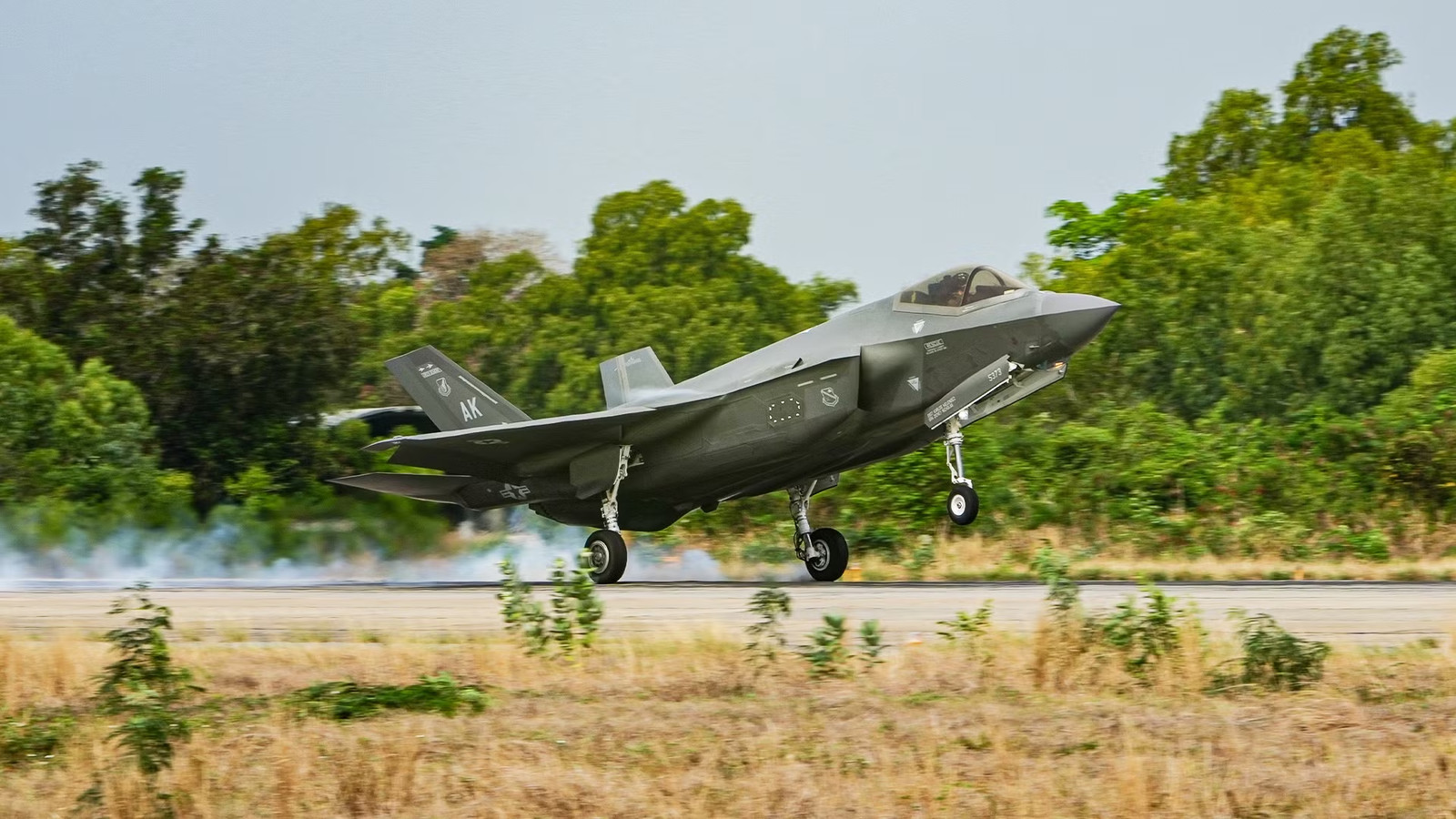 Why F-35 Squadrons Cannot Reprogram Their Own Mission Data Files Without US Approval