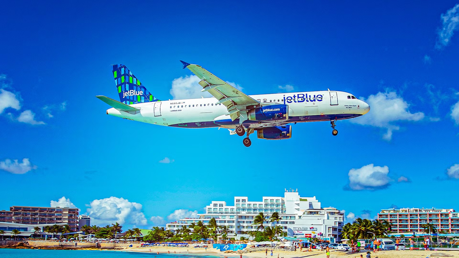 Short-Staffed JetBlue Will Pay Flight Attendants $5,000 To Fly 150+ Hours This Month