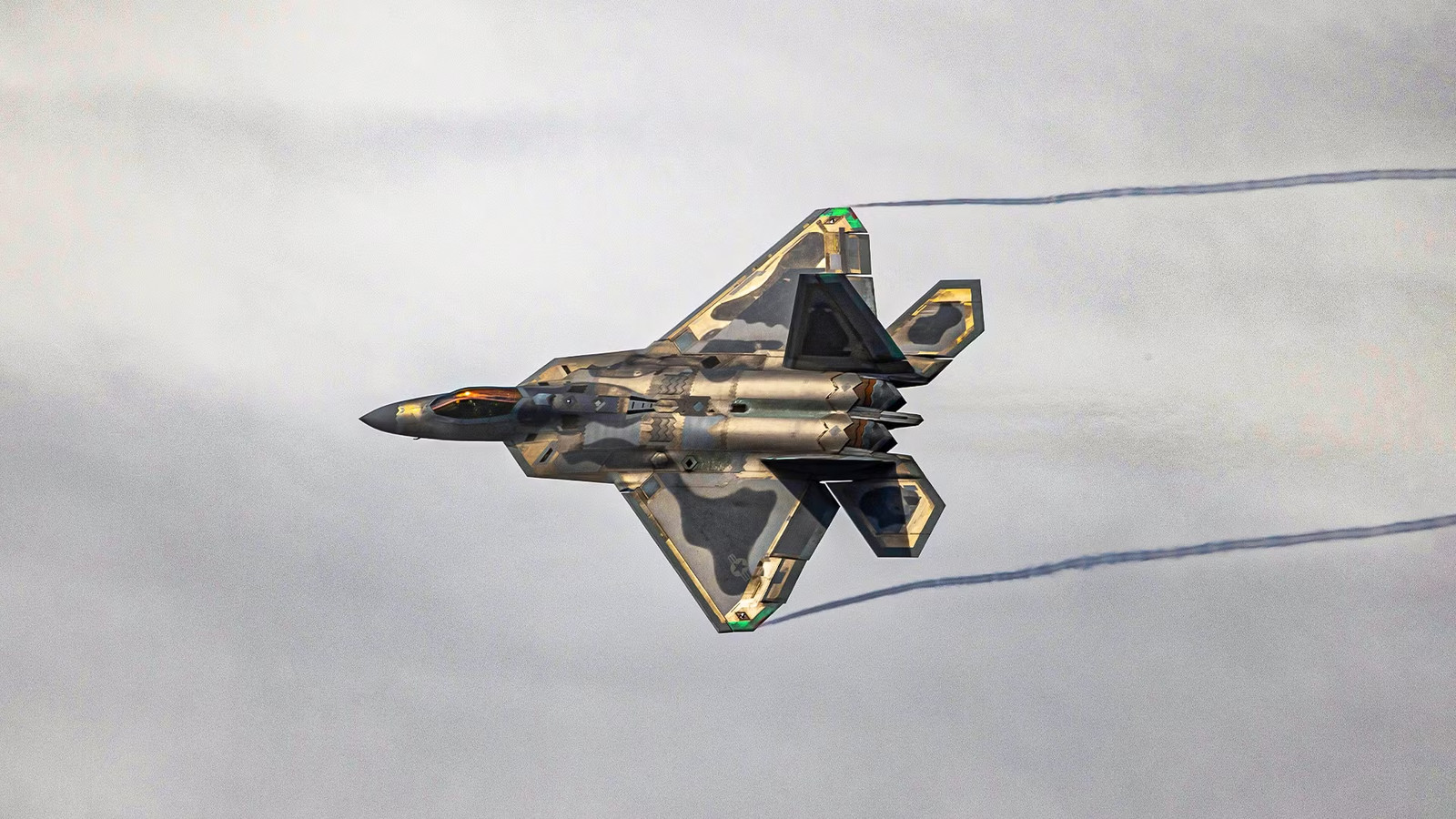 Just How Fuel-Hungry Is The F-22 Raptor In Supercruise?