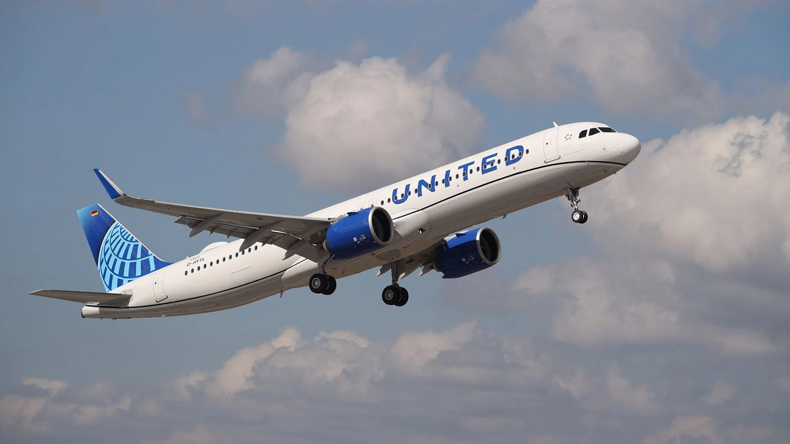 United takes first A321XLR with GTF Advantage engines