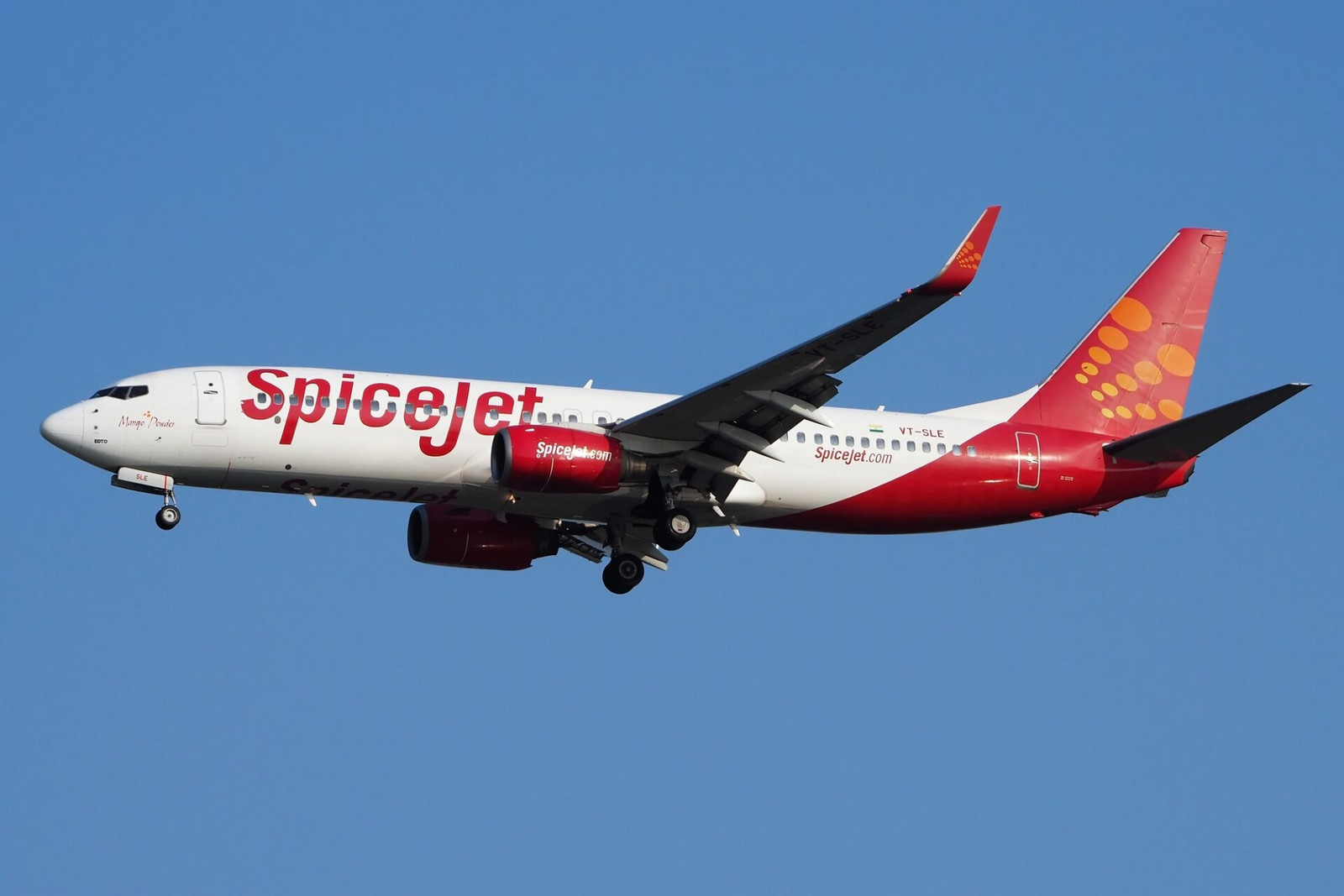 SpiceJet plans to nearly triple active fleet with deal for 20 leased aircraft