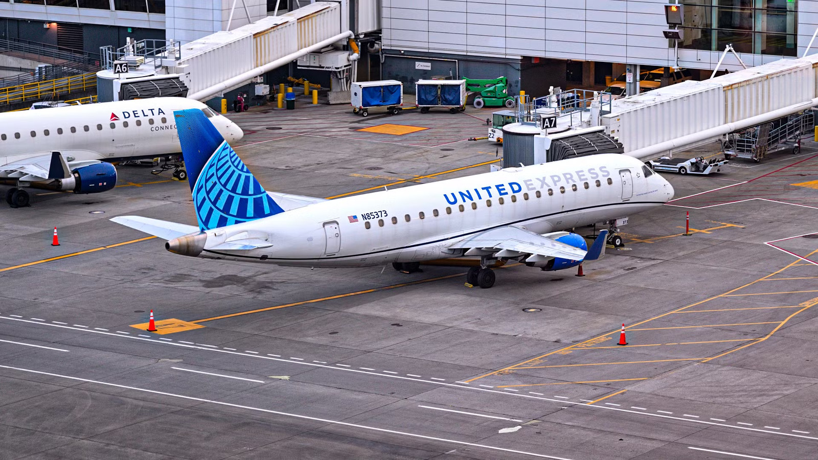 The FAA Cap That Forced United Airlines To Pick 12 Leisure Spokes Over 10 Regional Midwest Markets