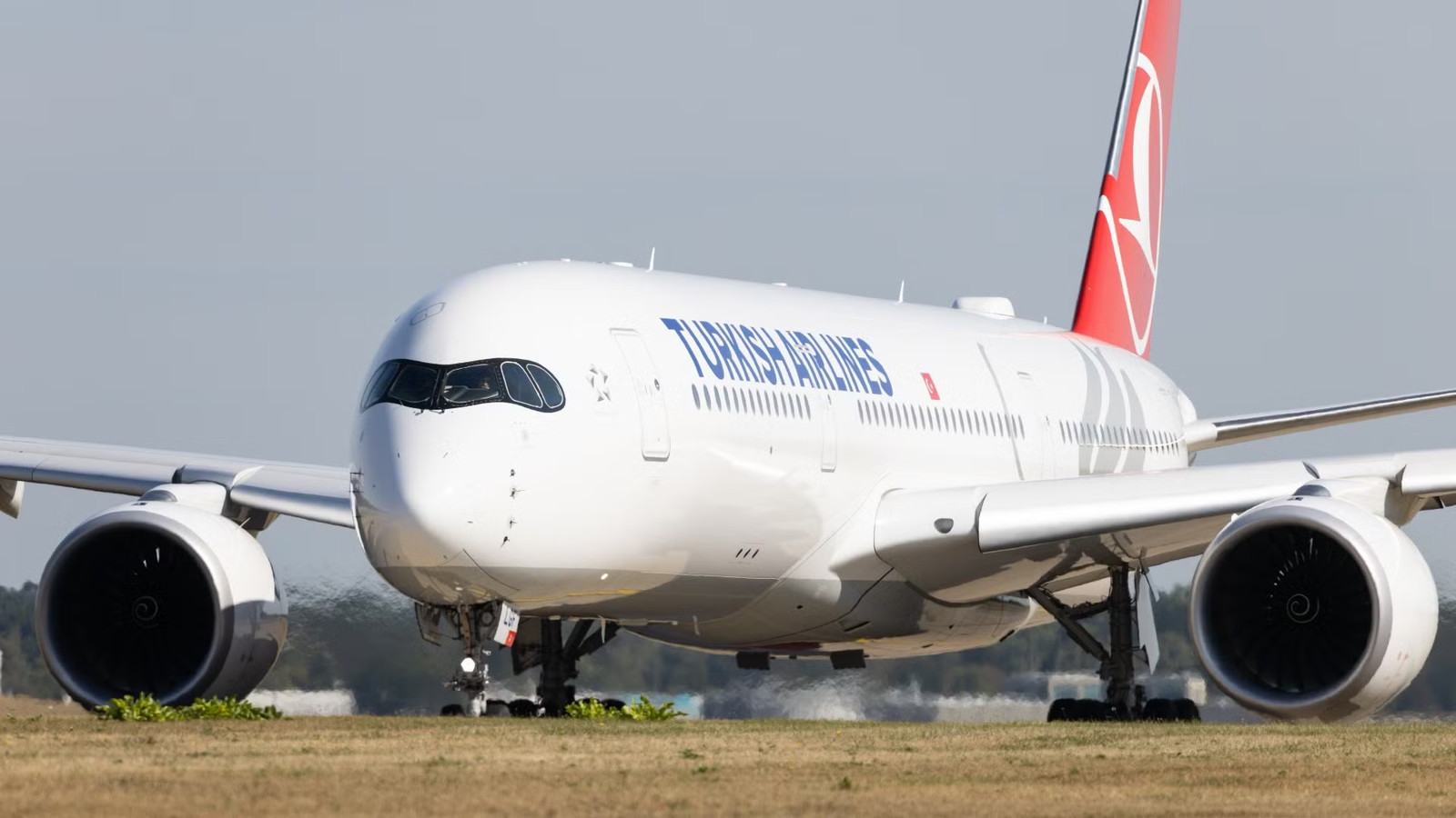"Continue For The Runway": Turkish Airlines A350 Enters Newark Runway Without Clearance