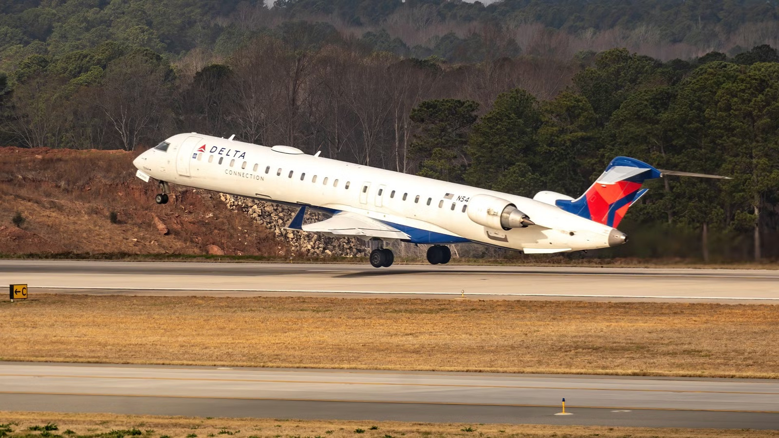 Delta Air Lines To Bring Back Pre-COVID Route From Raleigh–Durham, But Cuts 3 Routes From JFK