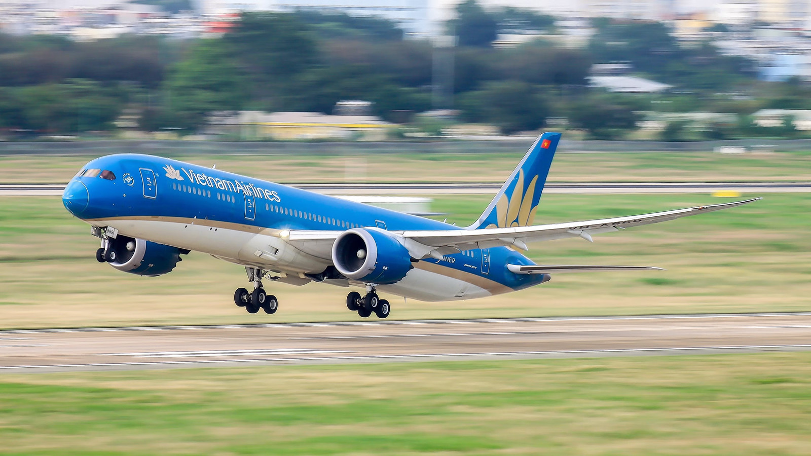 Vietnam Airlines 787 Overrun: Preliminary Report Reveals New Clues Into Dramatic Munich Incident
