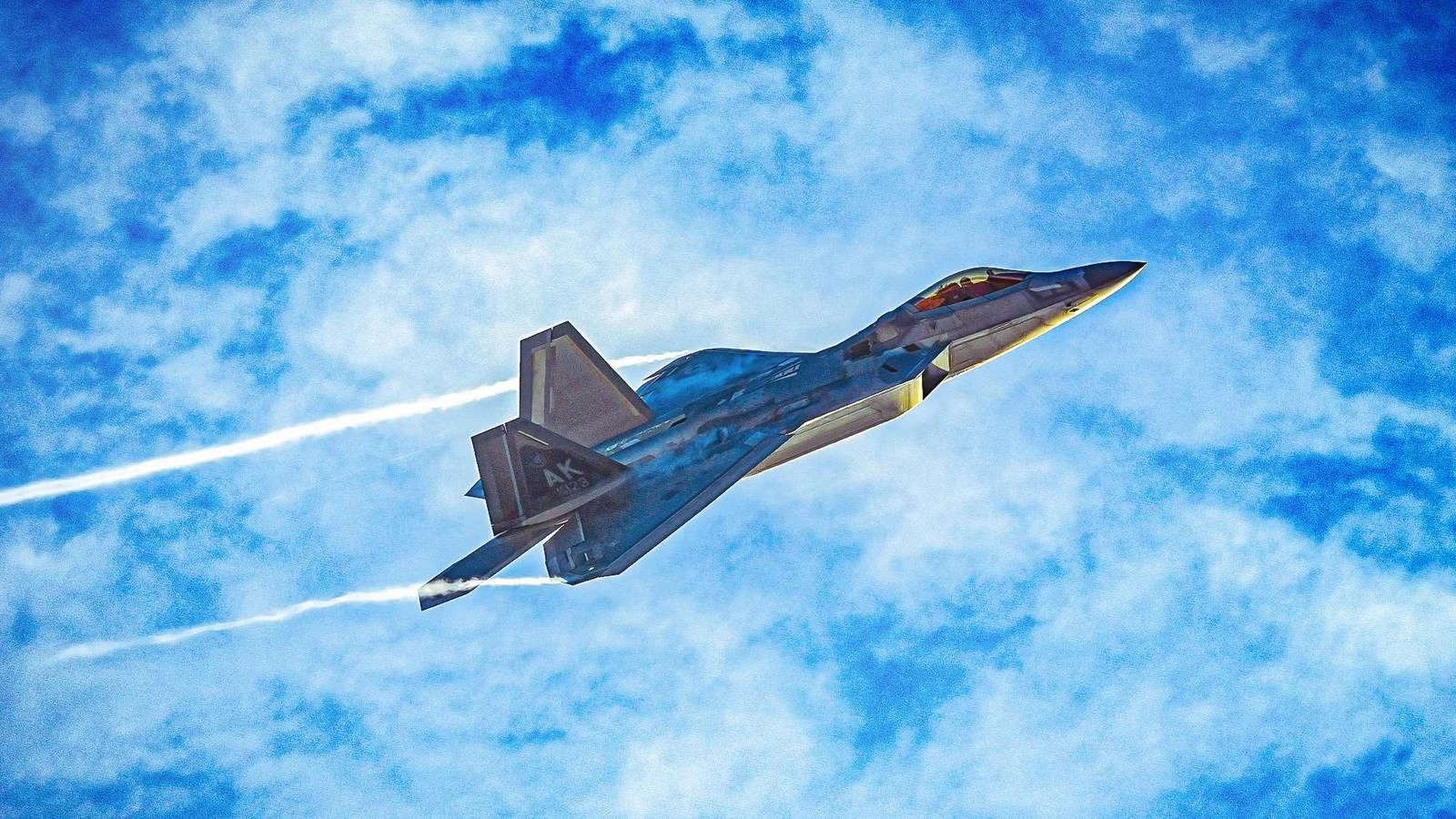 6 Fighter Jets That Are Still Overpowered In Close-Range Combat