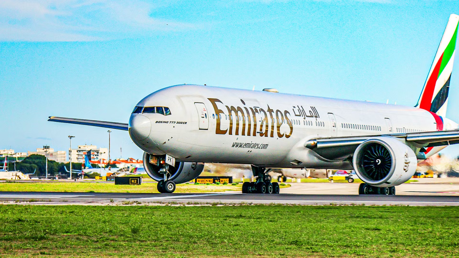 8 Of The World's Largest Widebody Fleets: Who Flies The Most Twin-Aisles?